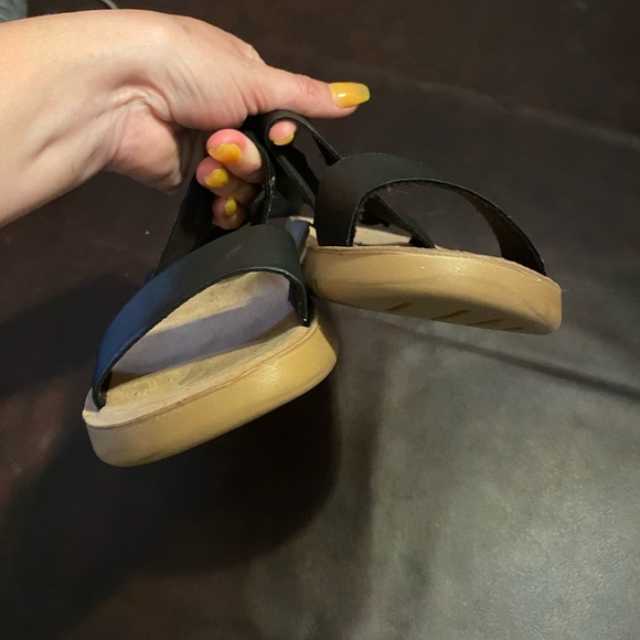 Strappy sandals - Picture 7 of 8